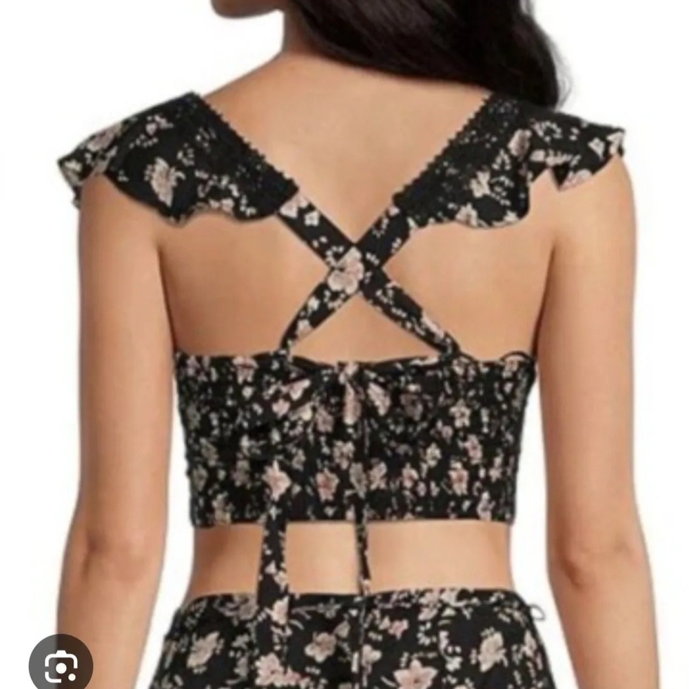 FREE PEOPLE Bijou Smocked Black Floral Cropped Top Boho Shirt SIZE 2 NEW - Picture 3 of 4